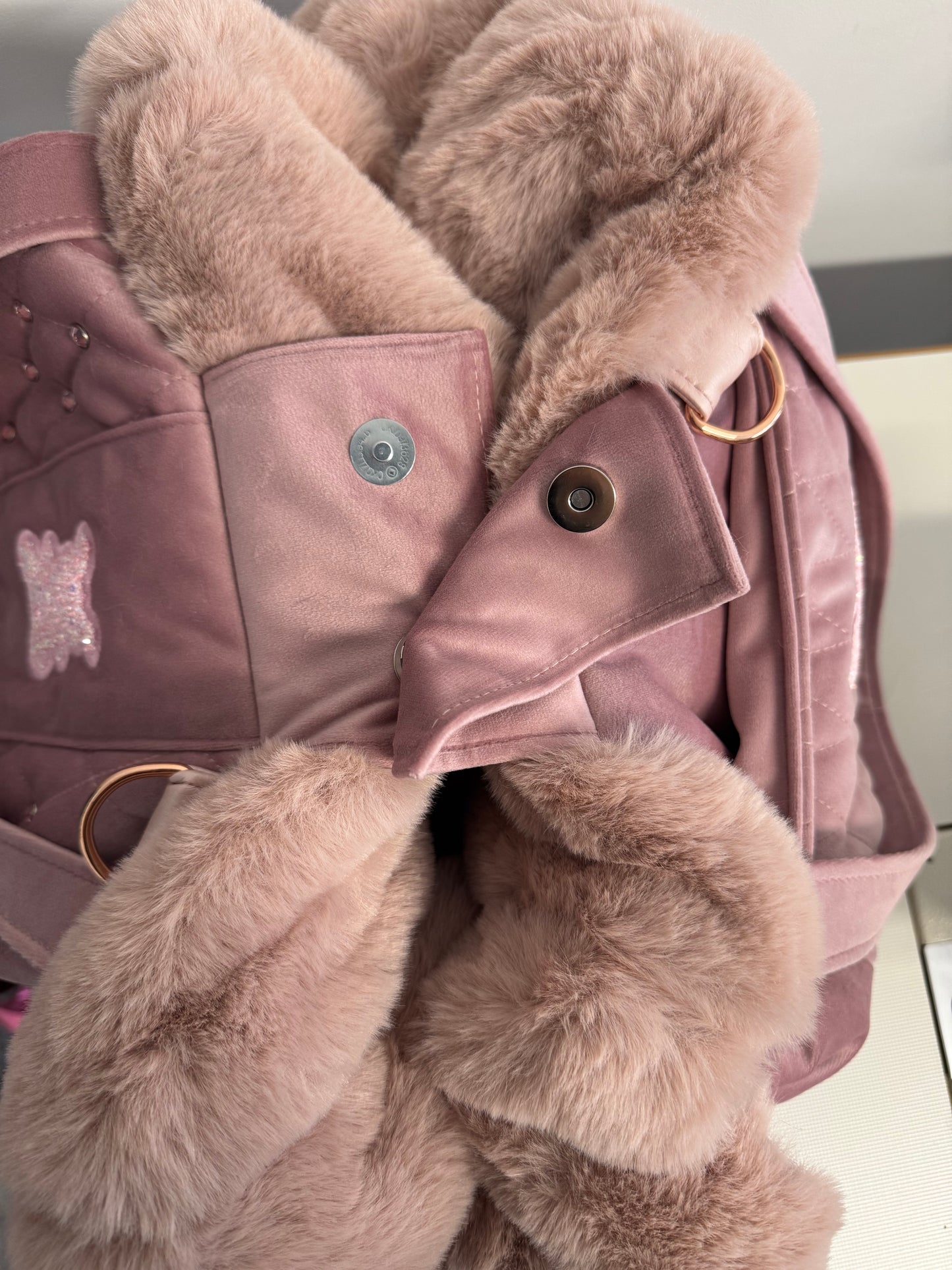 Stella dog carrier bag in quilted beige velvet