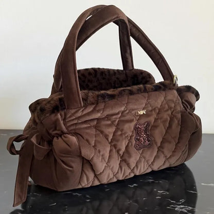 Sac de transport pour chien Stella en velours chocolat