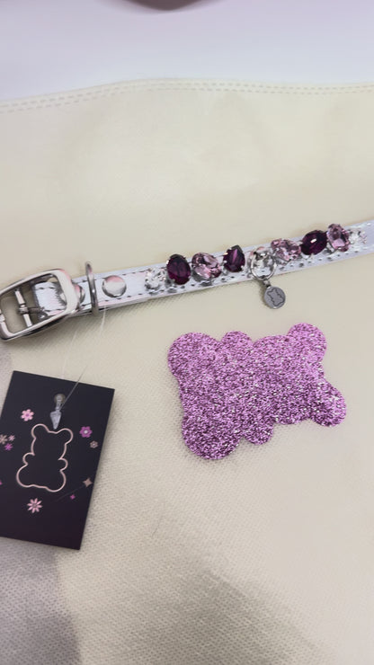 Collier pour petit chien argenté orné de cristaux